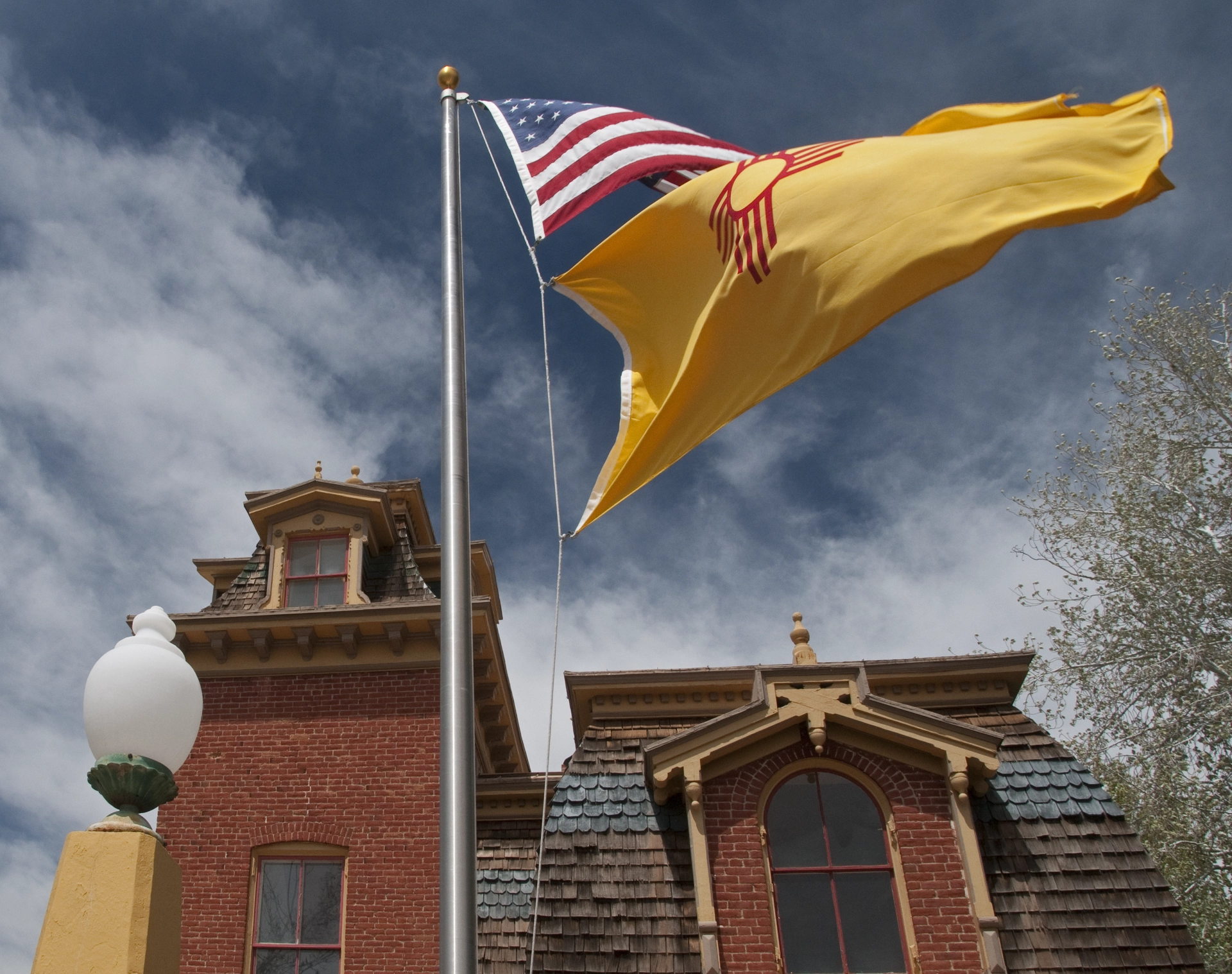 Silver City Museum with US and New Mexico flags
